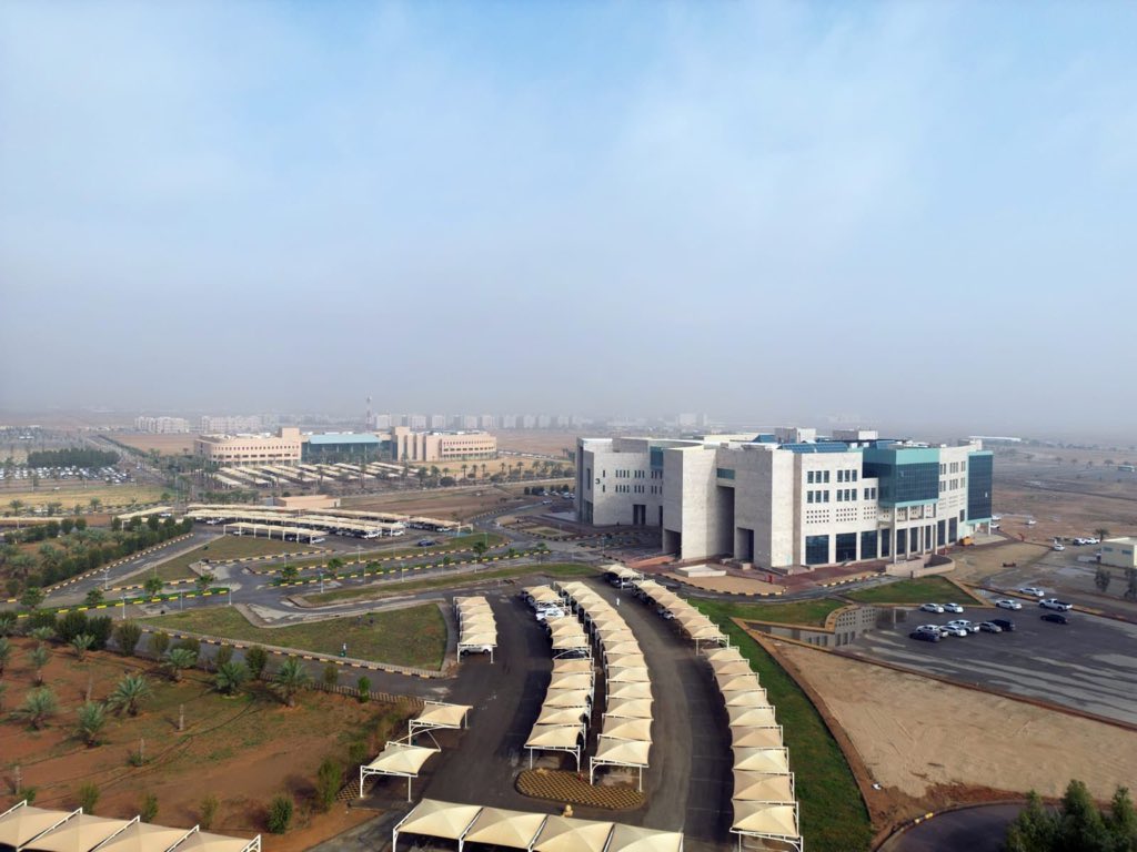 جامعة المجمعة tweet media