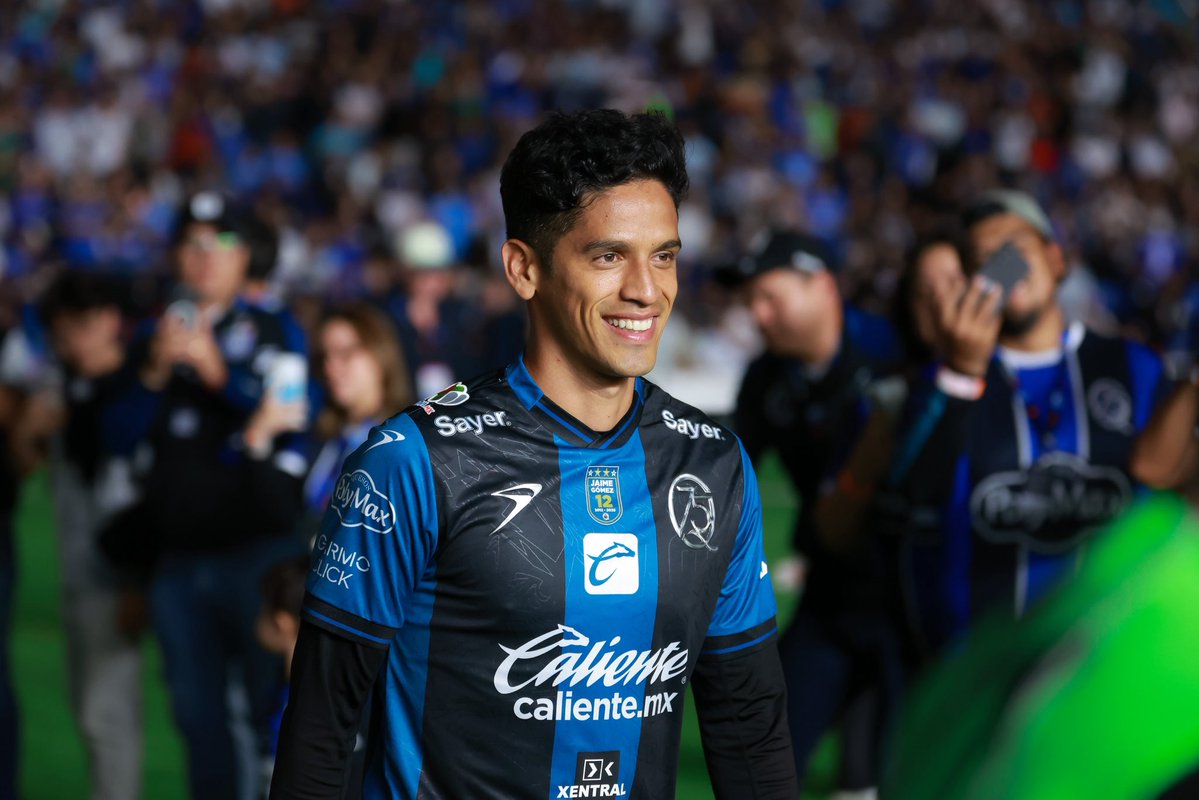 Gallos Blancos 🐓 tweet media