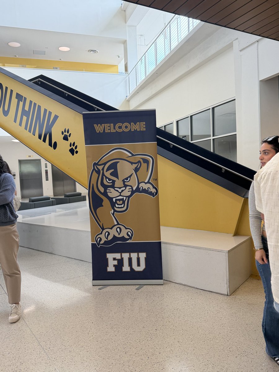 Layaaa♡ (@1prettyyjayy) on Twitter photo 