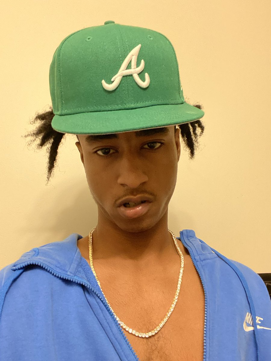 1liltaee tweet media