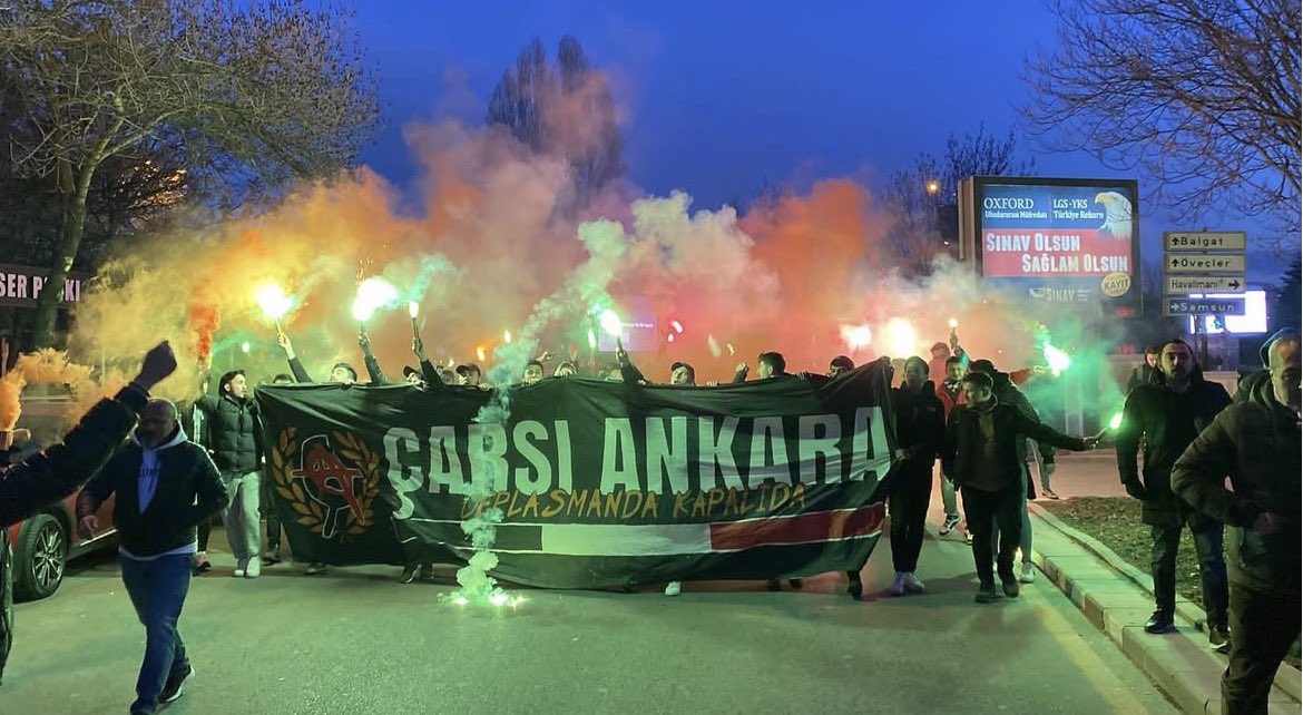 berkecanjkk's tweet photo. deplasmanda, kapalıda. https://t.co/NjuU2ljfkW