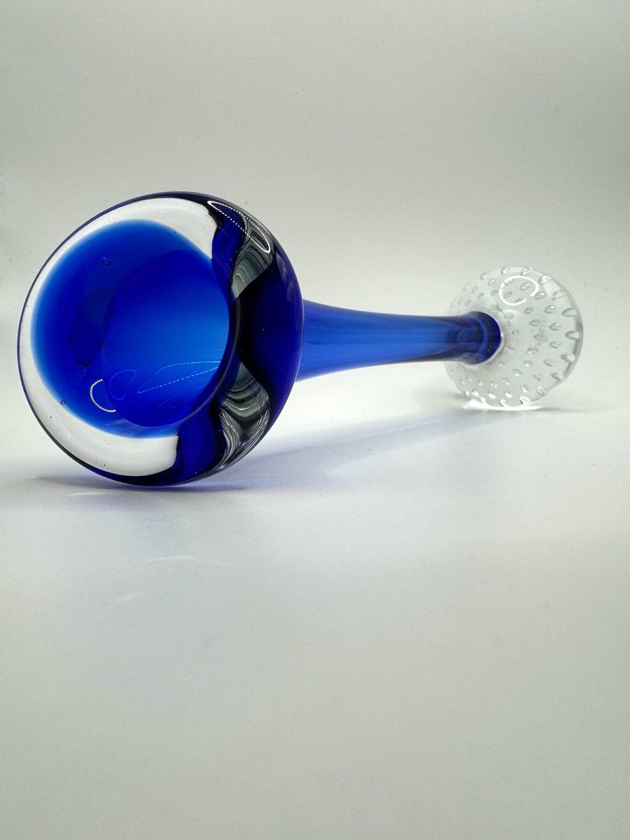 LilfordVintage's tweet photo. #vintageshowandsell what a pretty little vase
https://t.co/8GAg3OTbGz
#lilfordvintage #luxury #gift #vintage #retro #centrepiece #artglass #vase #flowervase #budvase #aseda #asedaglasbruk #jackofthepulpit #controlledbubble #scandinavian #blue https://t.co/i0tOwIrZcI