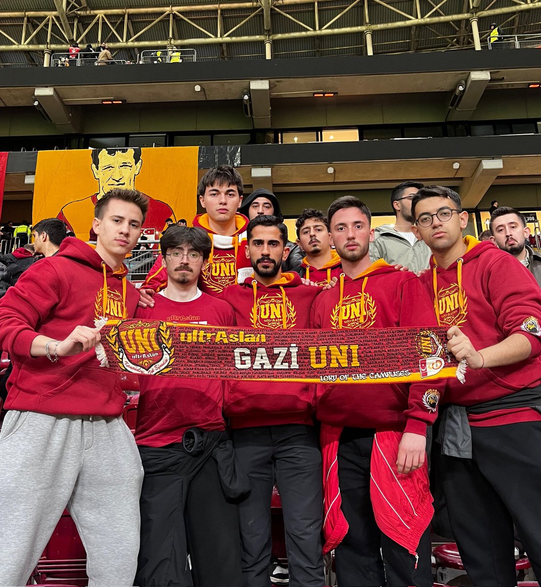 uAGaziUNI's tweet photo. YÜREĞİNLE OYNA BAŞ KALDIR HERKESE !

GALATASARAY'ımızı Ziraat Türkiye Kupası Çeyrek Final maçında gençlerbirliğine karşı oynadığı mücadelede yalnız bırakmadık.

📍Rams Park
🗓️21.04.2026

#ultrAslanUNI
#uAUNIGazi https://t.co/Kqf76HYXaS