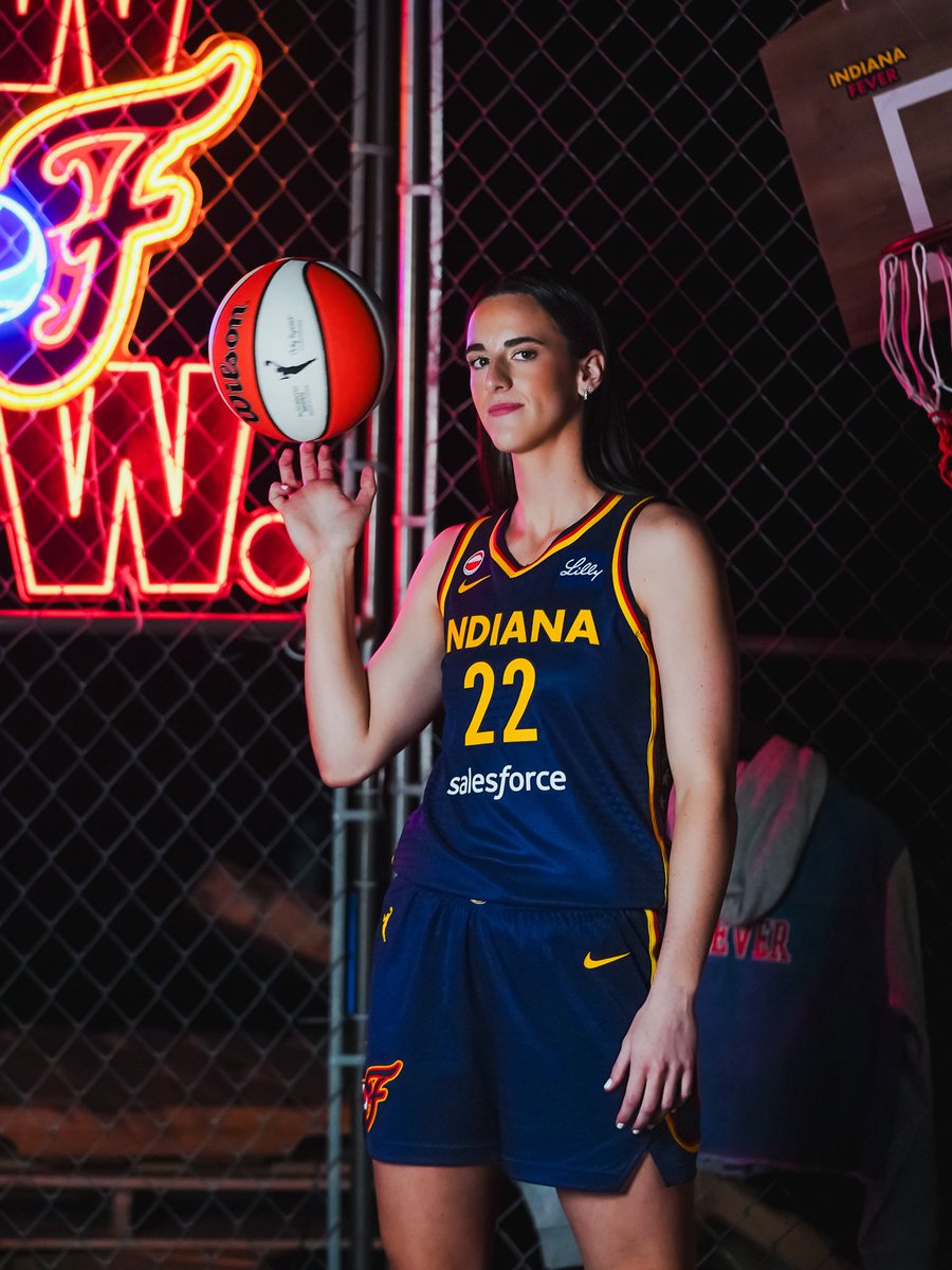 Indiana Fever tweet media