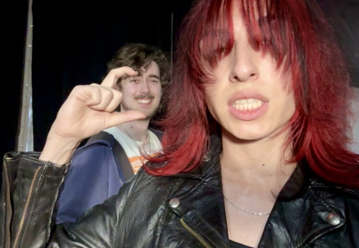 BACKLIGHT tweet media