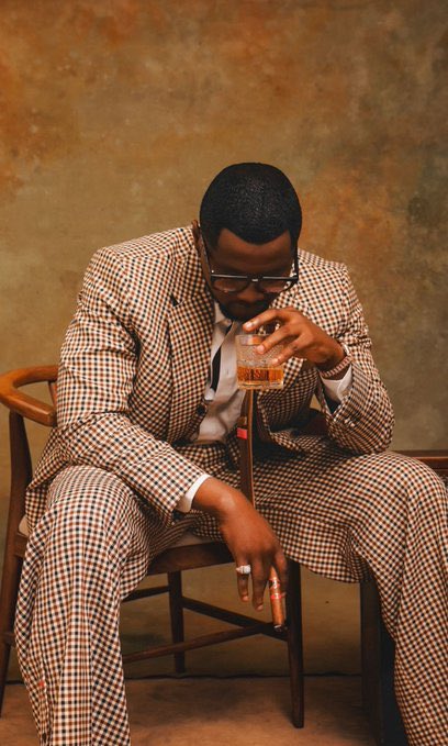 🚨KIZZ DANIEL’S FIRST SINGLE OF THE YEAR 

OUT MAY 1ST 🚨