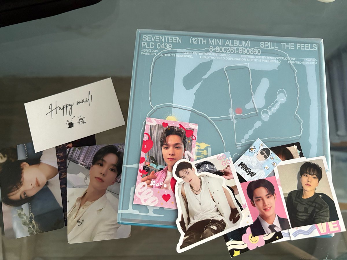 beomochaa's tweet photo. feedback positivo para a @_httprwoon  que me vendeu esse spill the feels com autógrafo do jun

veio muito bem embalado, muito obrigadaa💗 https://t.co/4gOWbtKDeN