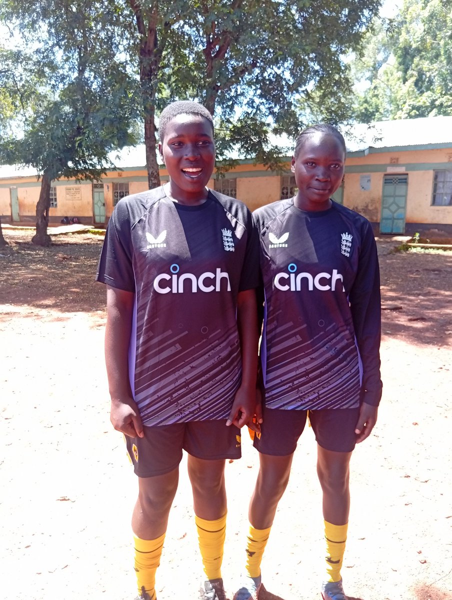 borders_kenya's tweet photo. Football goes beyond the pitch ⚽💙

Today at Kasimba Primary, our girls faced Bonge FC &amp; Oyugis United in powerful friendlies—sharing skills, stories, and sisterhood.

A big boost of confidence and unity through sport.

#FootballForChange #GirlsInFootball #FWBKHomaBay https://t.co/i3mZmRk1pI