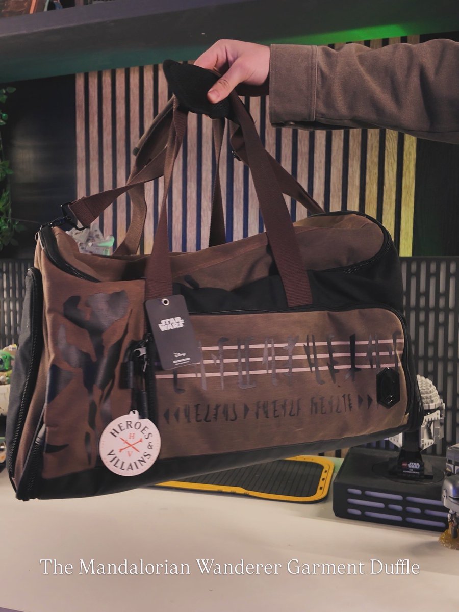 NerdyBrent's tweet photo. The new Mandalorian Travel Collection from @hvbrand https://t.co/2fYaZAvtQe