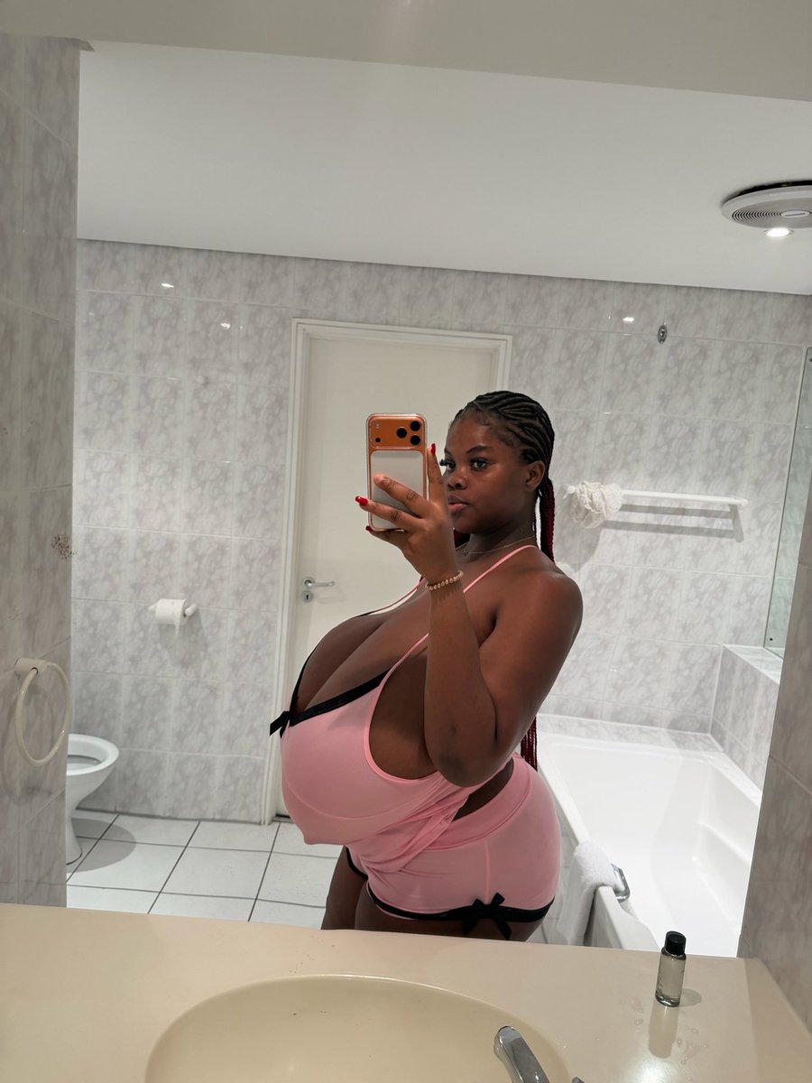 Chioma.lovv tweet media