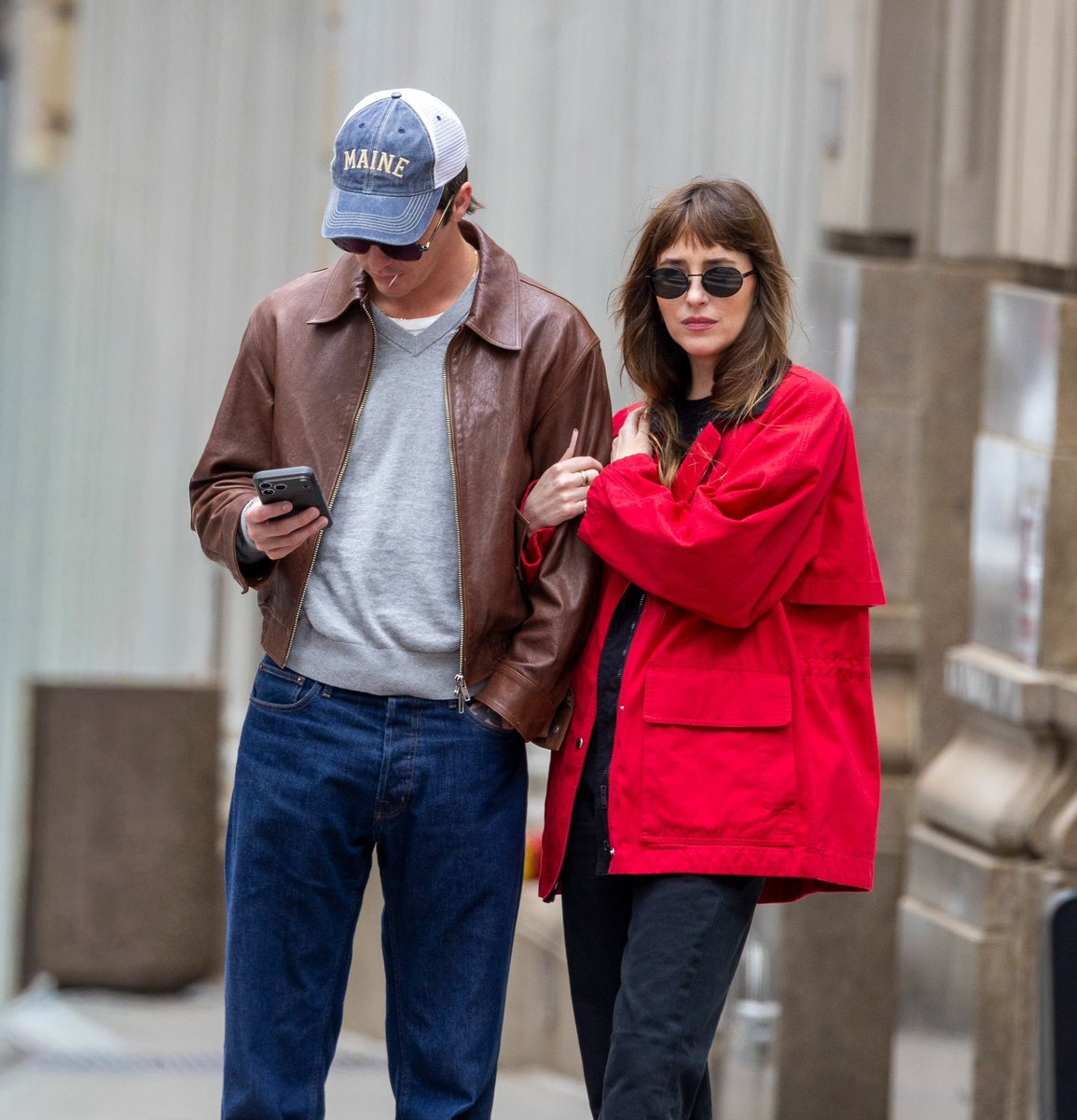 AdoringDJohnsonFan tweet media