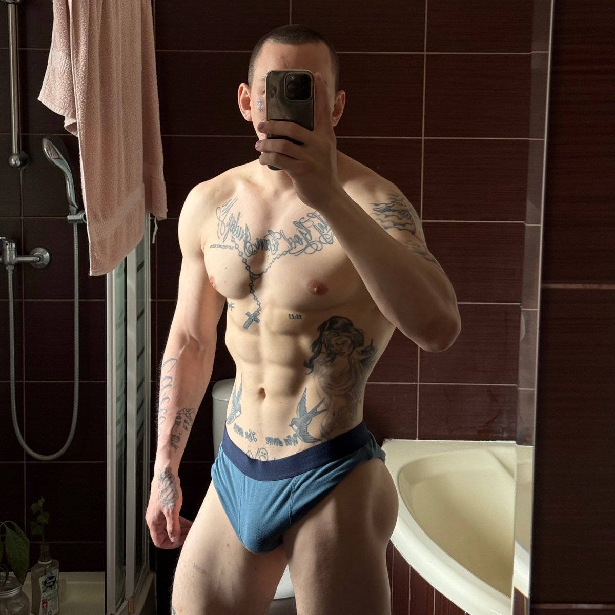 TattedboyFit tweet media