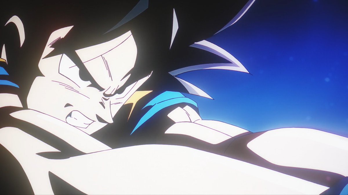 TeeHallums tweet media