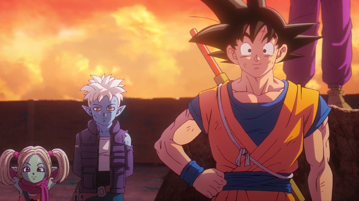 TeeHallums tweet media