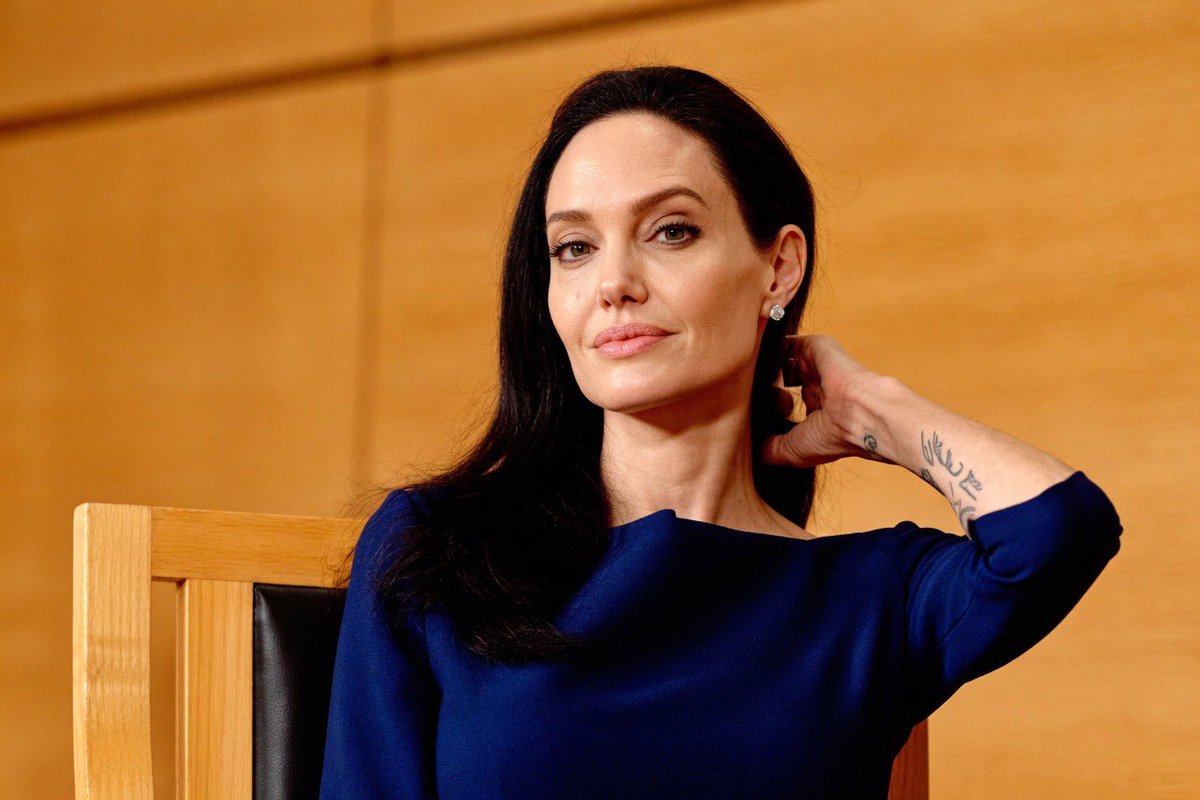 Angelina Jolie tweet media
