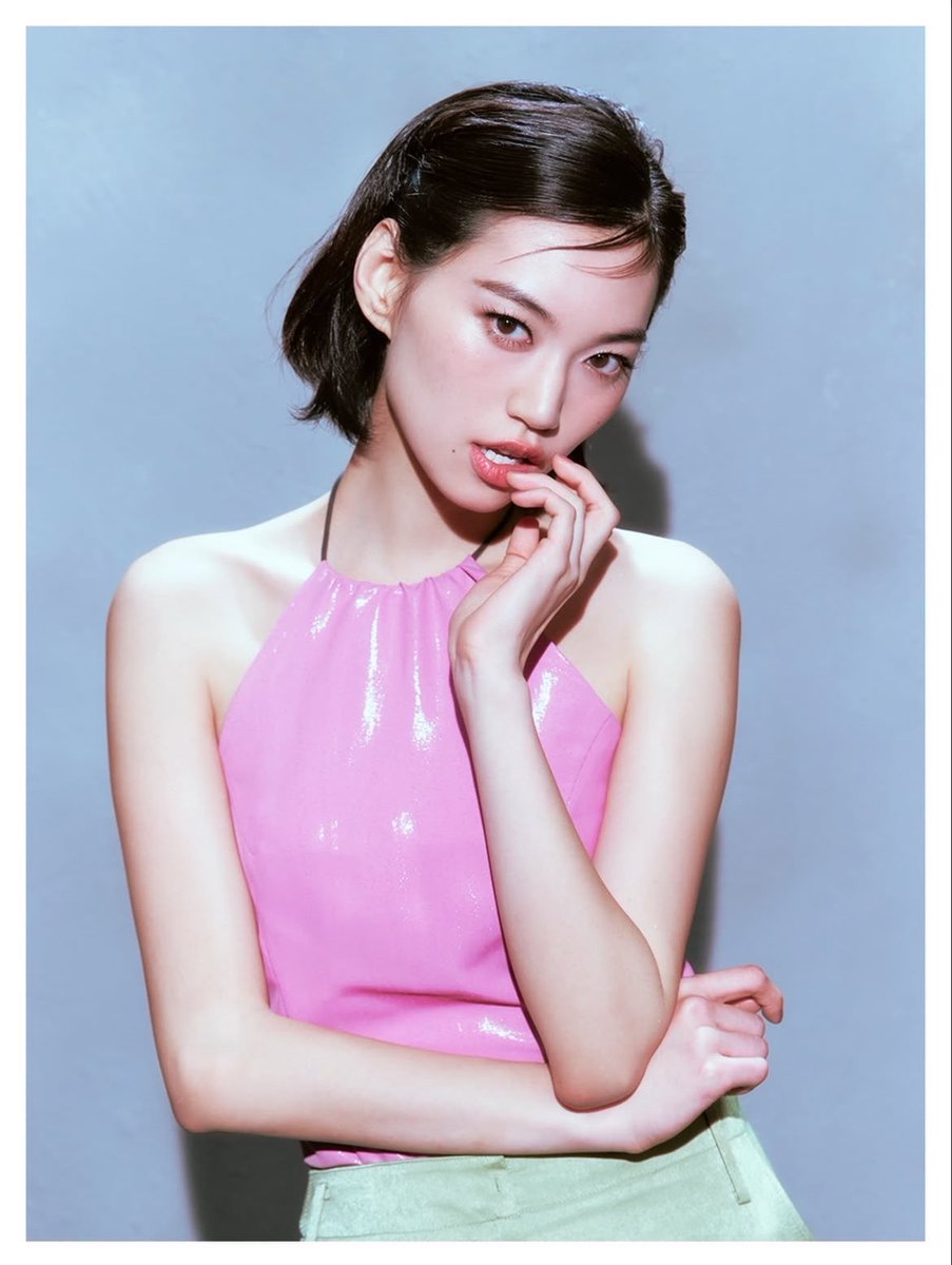 hourly doyeon tweet media