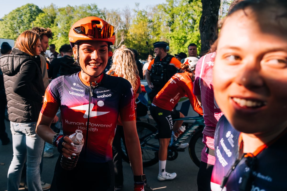 hphcycling's tweet photo. Blue skies, steep climbs, all-in 🅿️1️⃣2️⃣

https://t.co/KxOWK6jsRz

A whole team effort delivers Mona to her best Women’s WorldTour result after a relentless day at @flechewallonne 

⏭️ 𝑳𝒂 𝑫𝒐𝒚𝒆𝒏𝒏𝒆 🇧🇪

📸 @GettySport @hphcycling 

#FWwomen | #UCIWWT https://t.co/jnws7cv56u