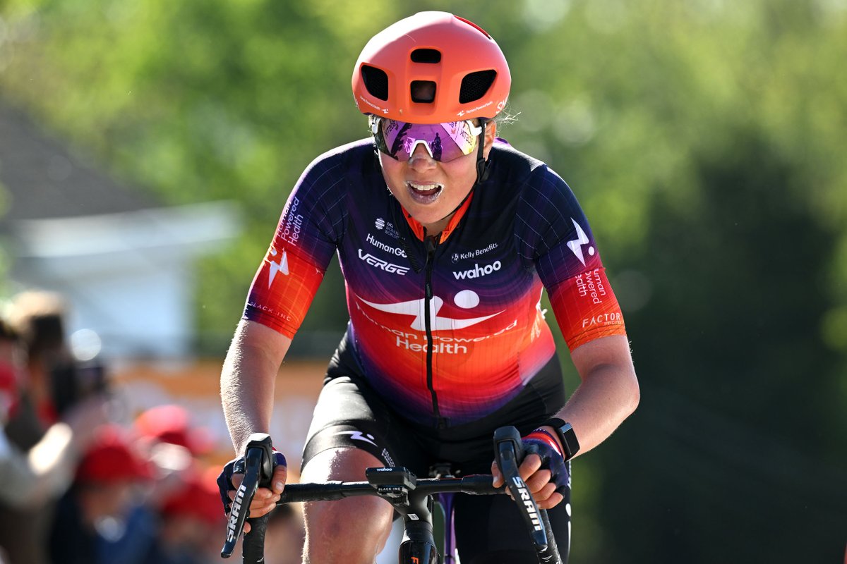 hphcycling's tweet photo. Blue skies, steep climbs, all-in 🅿️1️⃣2️⃣

https://t.co/KxOWK6jsRz

A whole team effort delivers Mona to her best Women’s WorldTour result after a relentless day at @flechewallonne 

⏭️ 𝑳𝒂 𝑫𝒐𝒚𝒆𝒏𝒏𝒆 🇧🇪

📸 @GettySport @hphcycling 

#FWwomen | #UCIWWT https://t.co/jnws7cv56u
