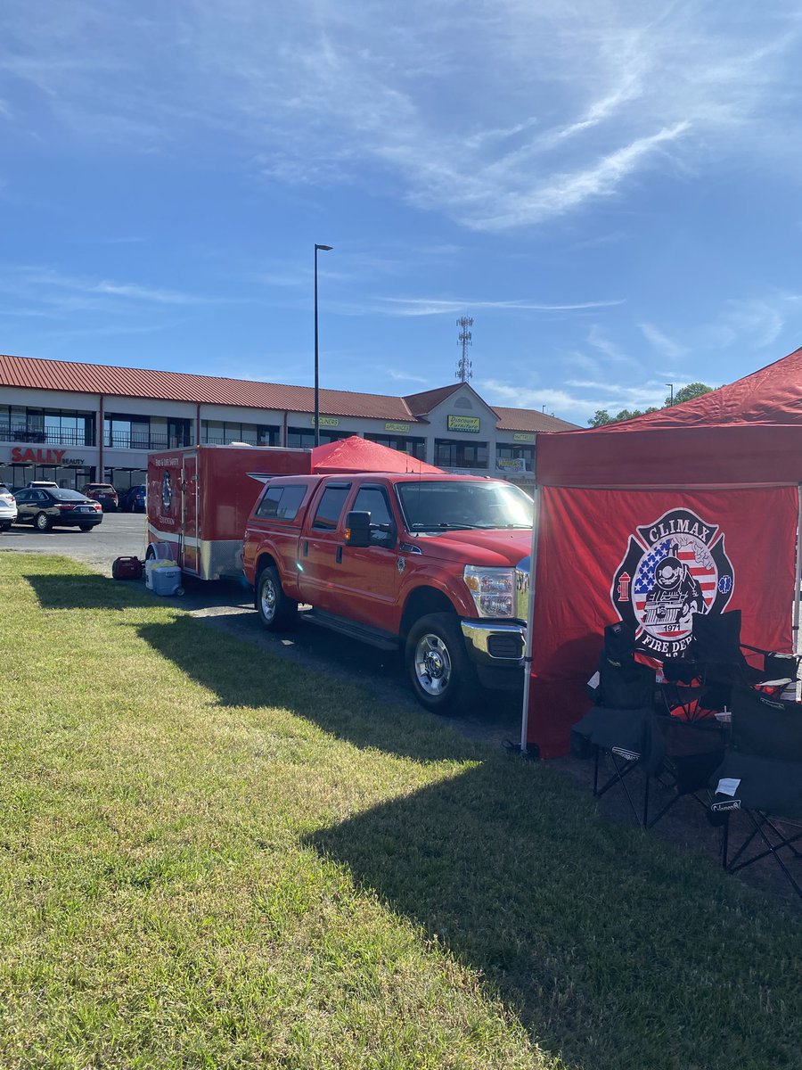 AlexDepartment's tweet photo. Here are some of the photos from the Touch a Truck event last weekend. Our Firefighter Alex went to check it out.

Thanks for the photo. https://t.co/AylBCqPmvV