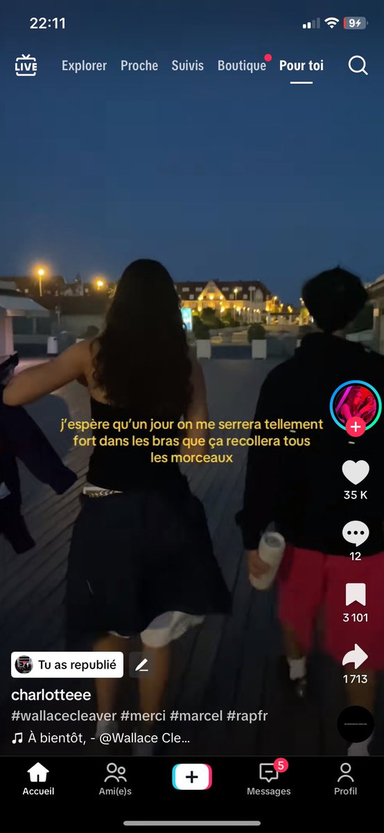 cassecr0ute's tweet photo. J’écoute pas Wallace, mais c’est très fort sah https://t.co/8H4g9ibdGm