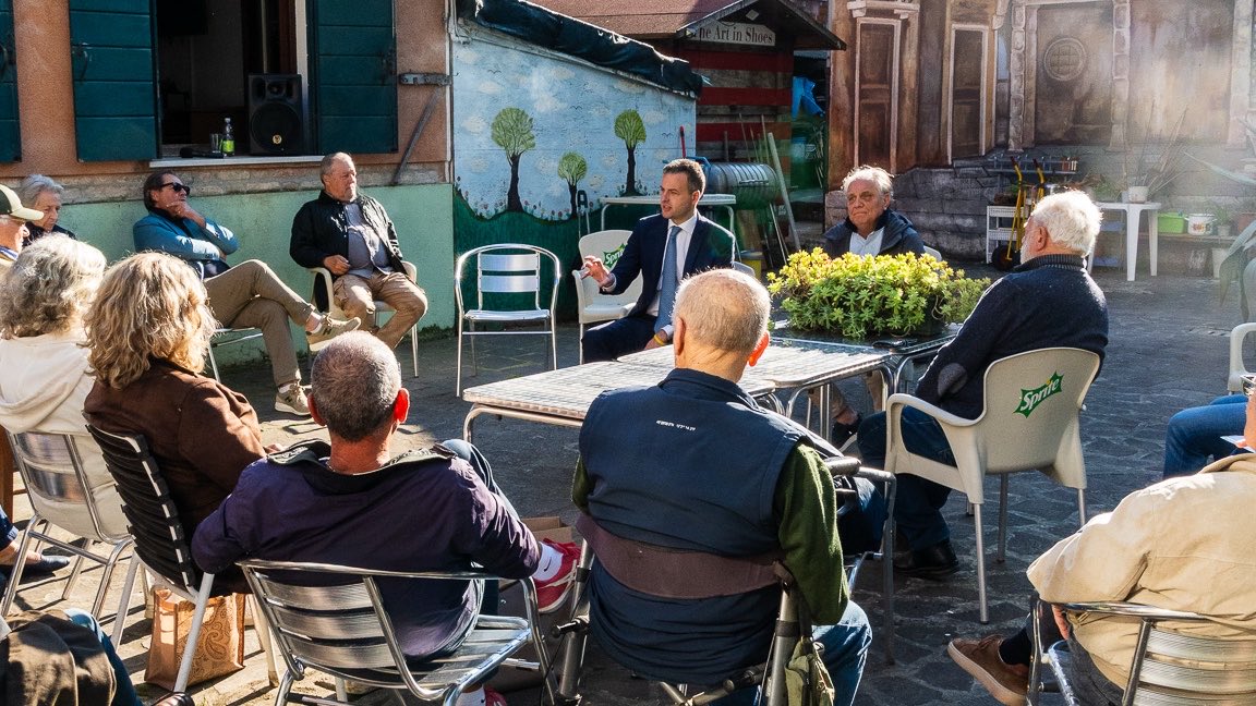 SimonVenturini's tweet image. 💛 #VENEZIA • Bellissimo l'incontro di oggi con GLI ANZIANI DI #CASTELLO❗ 

🔹 Il centro anziani del sestiere è una realtà piena di energie e iniziative, un vero PUNTO DI RIFERIMENTO.
