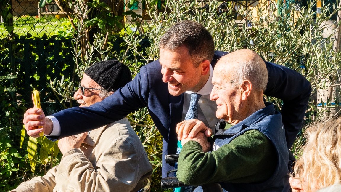 SimonVenturini's tweet image. 💛 #VENEZIA • Bellissimo l'incontro di oggi con GLI ANZIANI DI #CASTELLO❗ 

🔹 Il centro anziani del sestiere è una realtà piena di energie e iniziative, un vero PUNTO DI RIFERIMENTO.