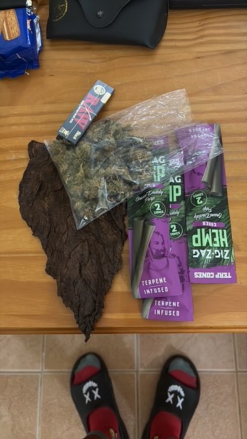 JosephYelram's tweet image. MOOD 🔴 #wedomorewednesday #weedlovers #fundorathurman #vibes #Mood #redtogether 🔴