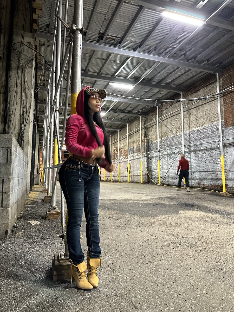 DreamDoll tweet media