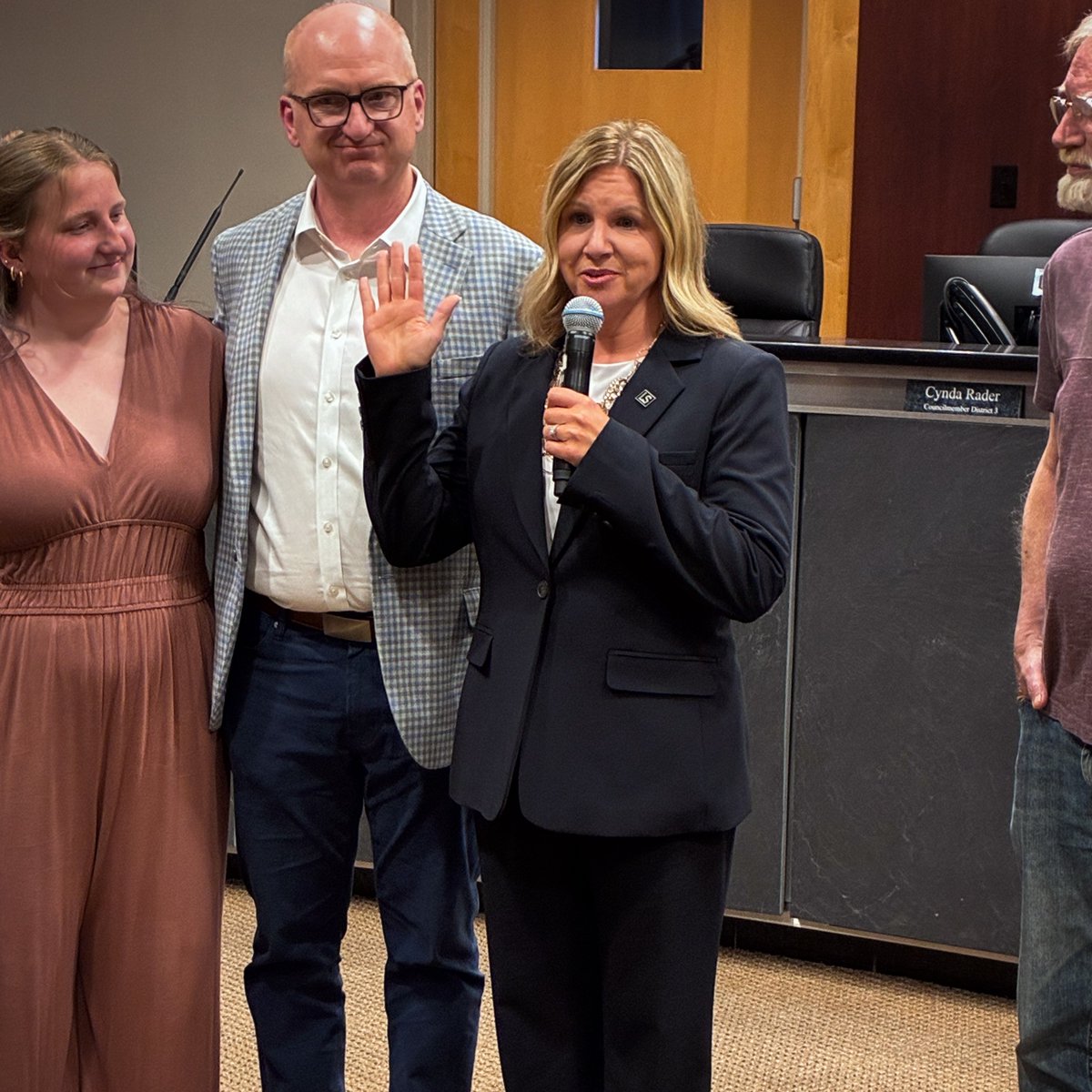 cityofLS's tweet photo. The City hosted its Sine Die on Tues, April 21. We want to thank our outgoing councilmembers for their dedicated service and lasting impact on our community. We also warmly welcome our newly sworn-in elected officials, including Mayor Beto Lopez. https://t.co/R6e0Aa7BSA https://t.co/VNeM1tlBD0