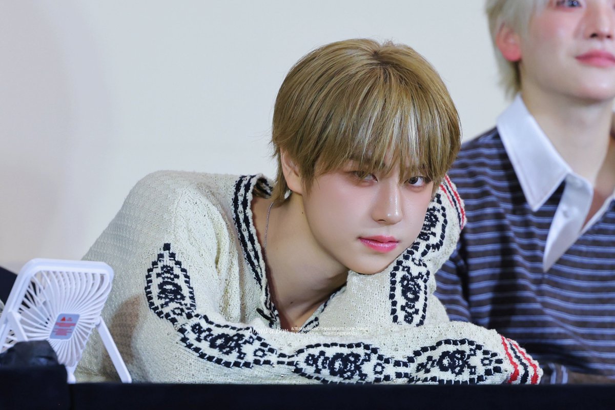 𝐀𝐛𝐨𝐮𝐭 𝐚 𝐁𝐨𝐲. tweet media