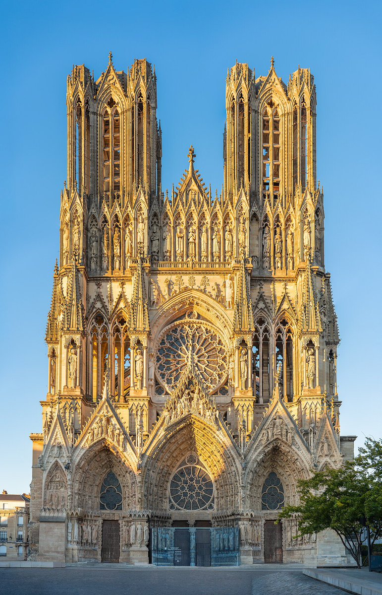 French Catholic Aesthetics tweet media