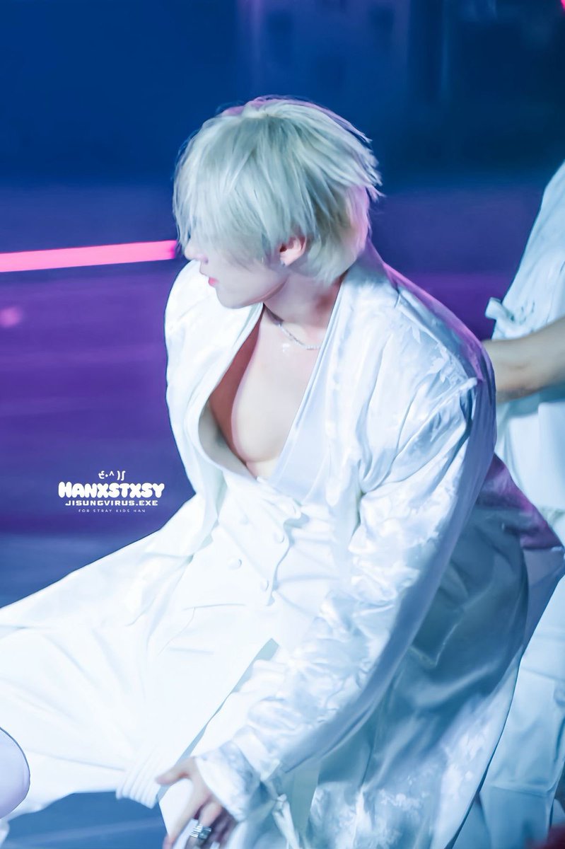 tori ⭑.ᐟ tweet media