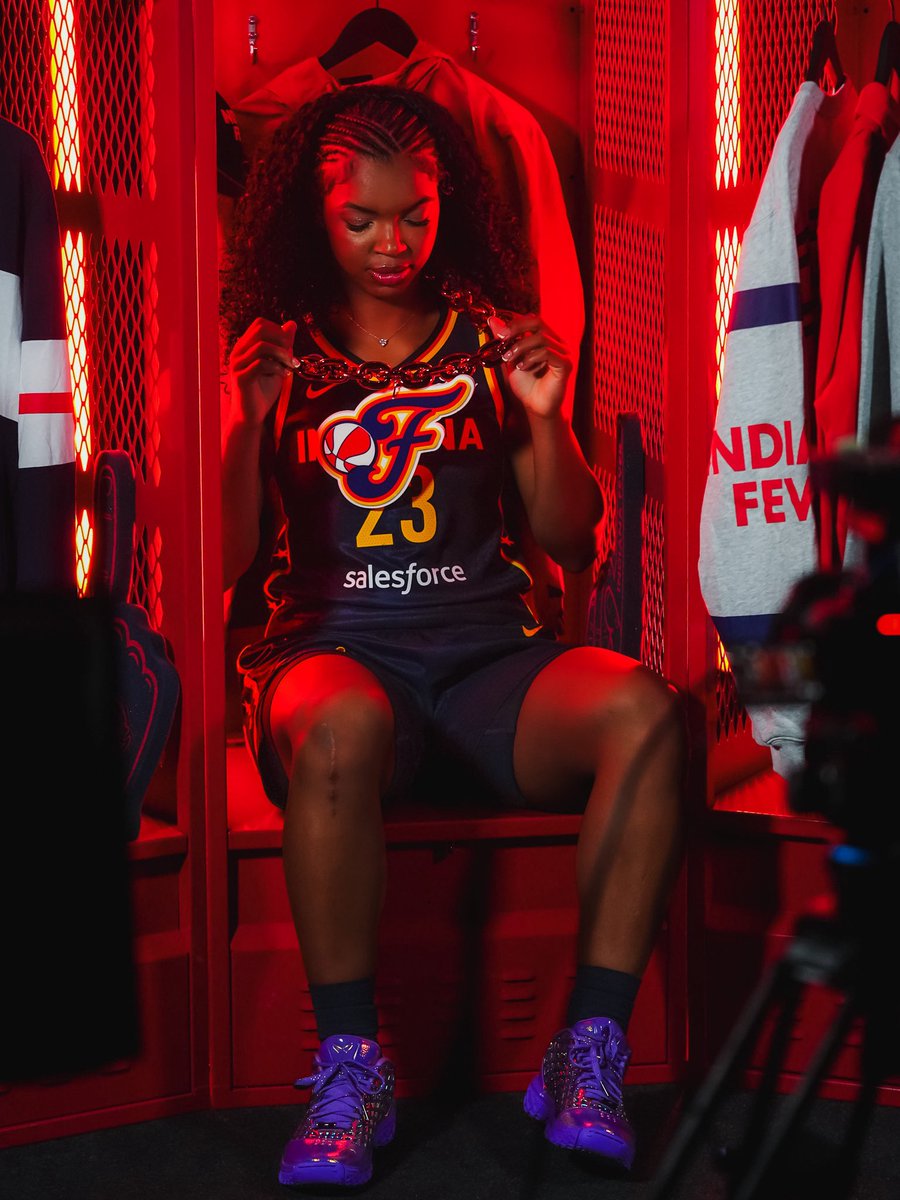 Indiana Fever tweet media