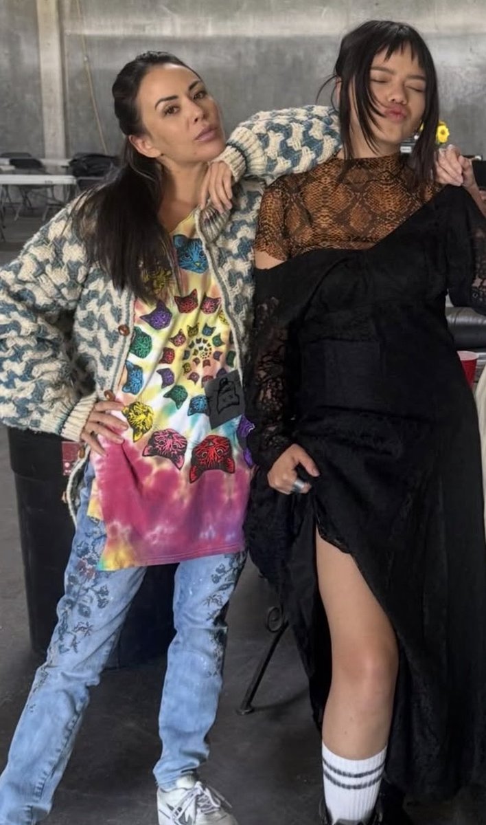 𝐋𝐢𝐯𝐢𝐚 ꕤ tweet media