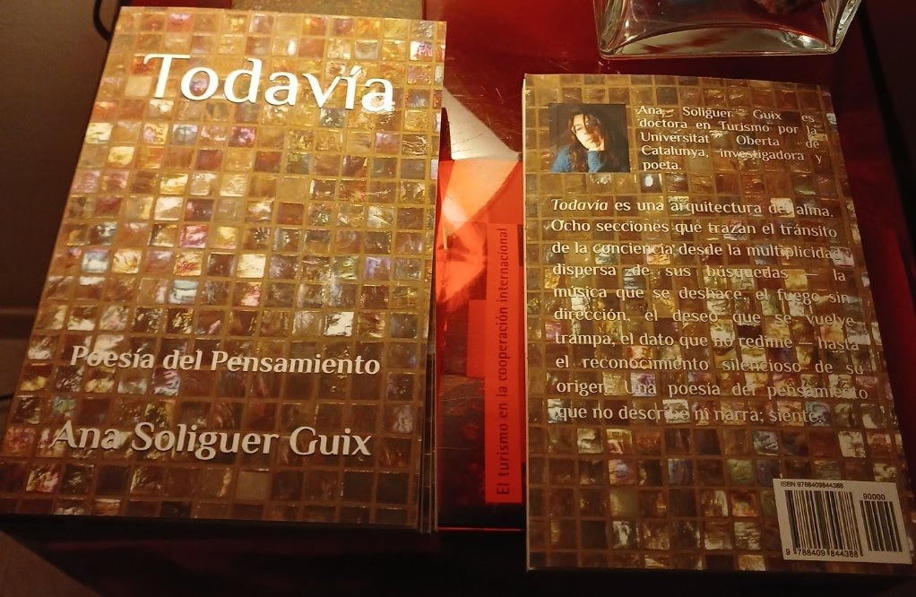Anna Soliguer tweet media