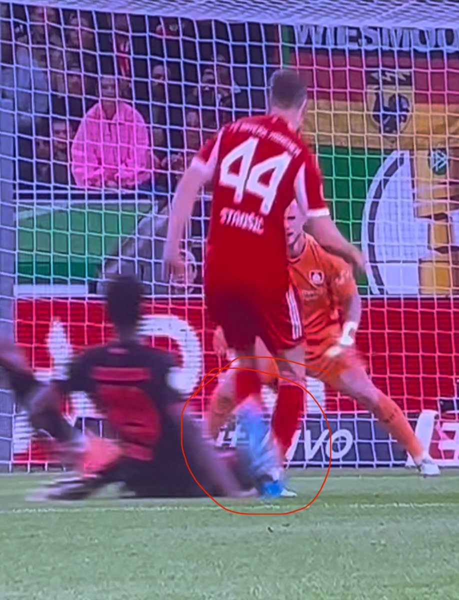 Manuel Gräfe tweet media