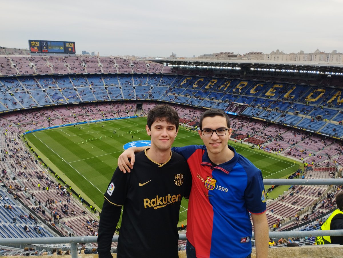 PolSebastia's tweet photo. @LaTdT @FCBfemeni Va ser el segon cop que vaig anar al camp nou a veure el Barça femení a la Champions. Era l'anada de semifinals contra el Wolfsburg, al 2022. Vaig tenir la sort de poder anar-hi amb el meu millor amic, en aquell moment estavem acabant el primer any de carrera. https://t.co/BOmMlV9ly0