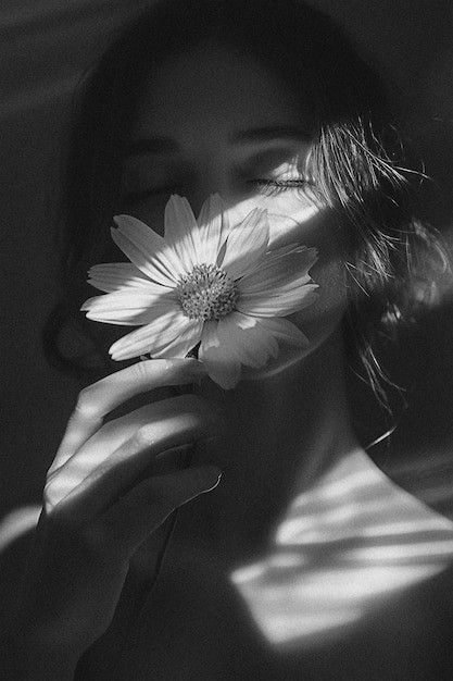 A algunas personas 
se les recuerda 
por lo que hicieron
y a otros 
por lo que son 
o fueron.
Estos últimos 
son los que no se olvidan. ✨💐

✍🏼Raquel Beck

~Buenas Noches~🥀
       ✨💫✨