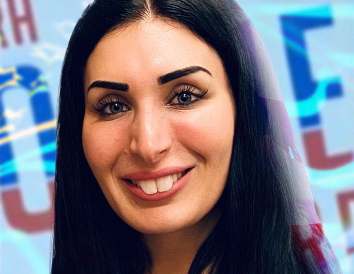 Rated_Robynne tweet media