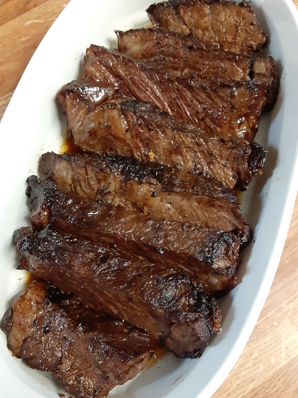 almstedsmarket's tweet image. It's going to be a beautiful weekend! How about grilling a chuck roast for dinner?

#beef #roast #meat #grilling #dinner 
#almstedsmarket #almsteds