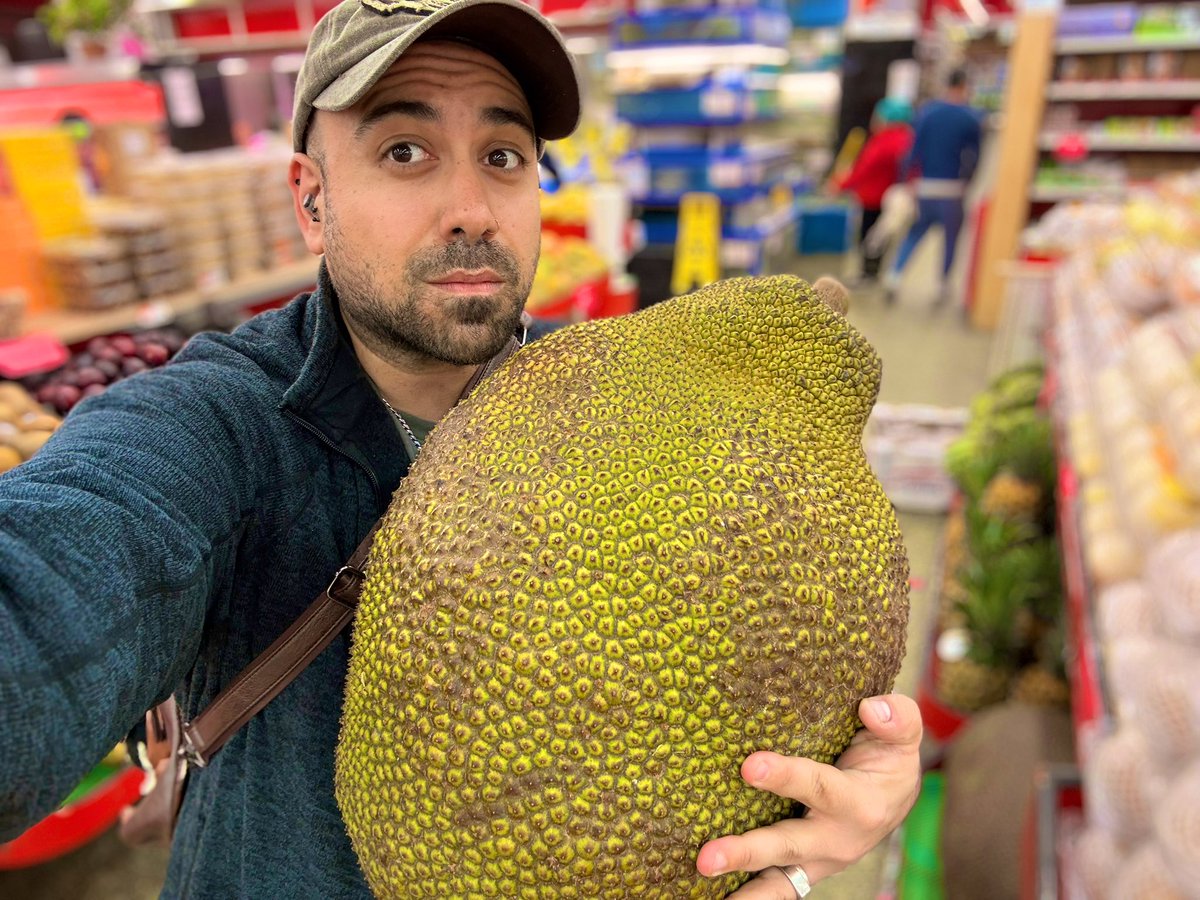 Author Benjamin Ryan tweet media