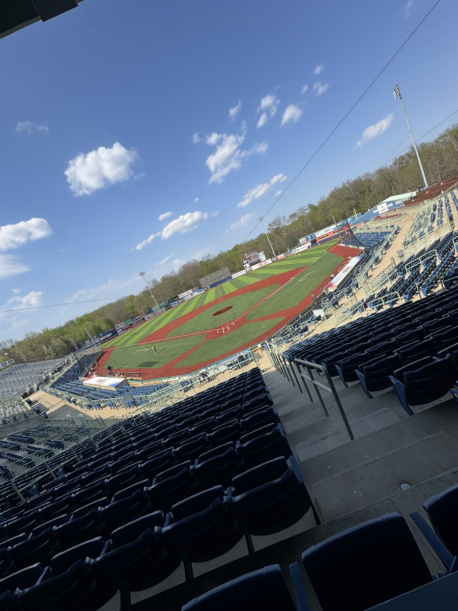 Robert Hayes tweet media