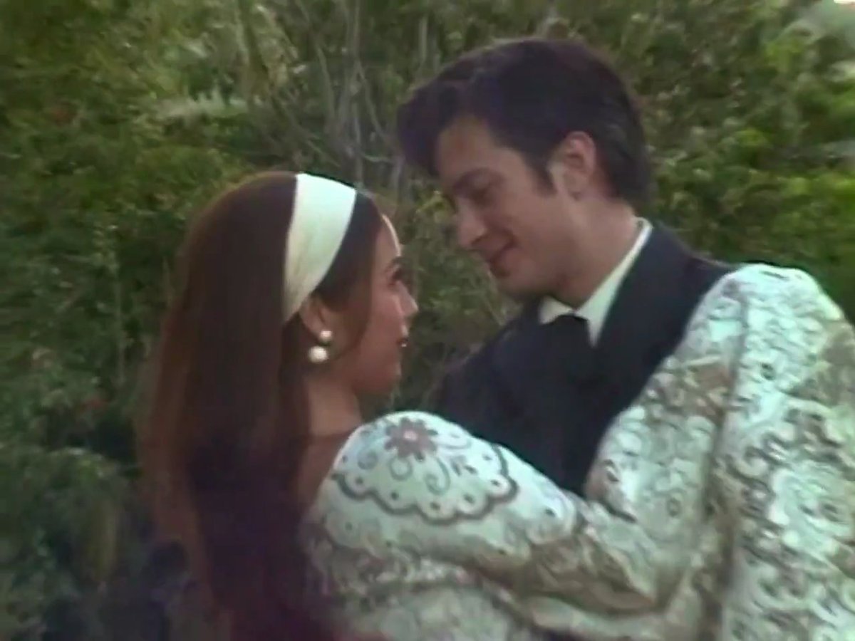 khels: regency era dl lesbian femme trade tweet media