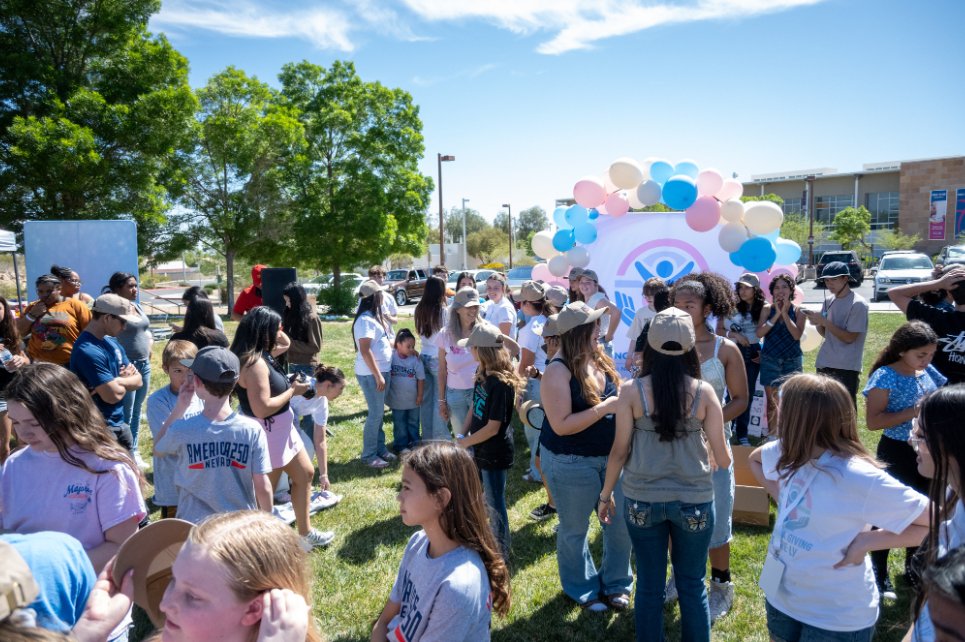LombardoSNV's tweet photo. Felt so inspired after attending the Community Giving Carnival! A big shoutout to the incredible high school student who organized this event for our youth volunteers. Aiyana, your leadership, heart, and dedication to giving back truly shines. Congratulations! https://t.co/IDcg23NZ2P