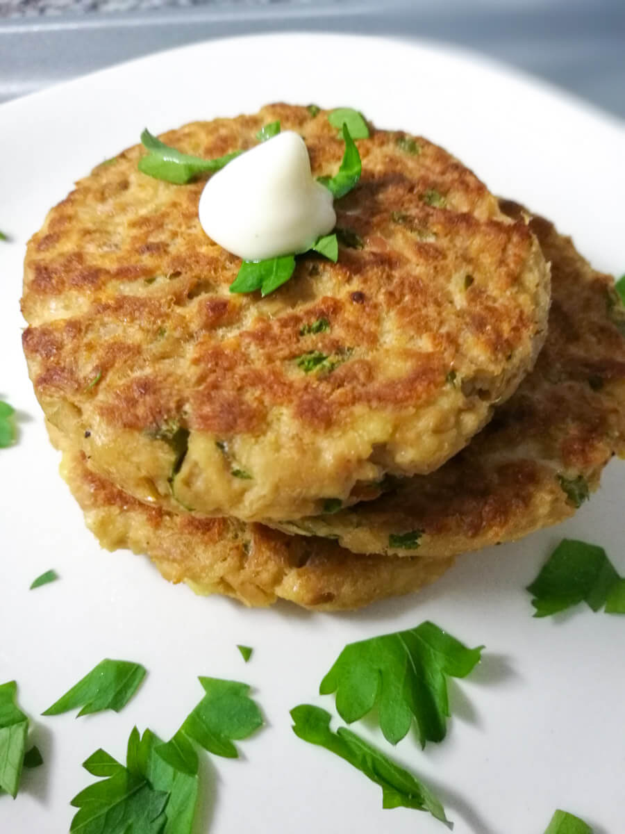 nashifoodblog's tweet image. Easy tuna cakes ready in 1️⃣5️⃣minutes bit.ly/2zBSrH7  #nashifood #recipe