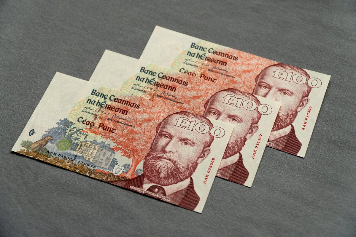 pcarr2000's tweet photo. Old Irish Banknotes (1995 and 1996)

A few old Irish banknotes in my collection

3 Céad Punt £100 Charles Stewart Parnell banknotes

2 Caoga Punt £50 Douglas Hyde notes (1995)

All with consecutive serial numbers - Rare

#Ireland https://t.co/sje1ZYNsi9