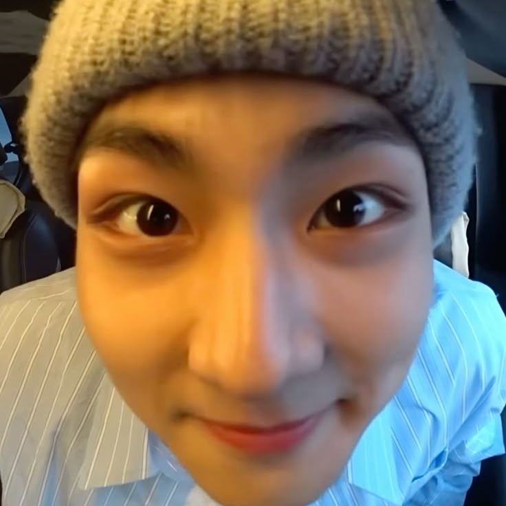 nini 𝜗ৎ enhypen is 7 tweet media