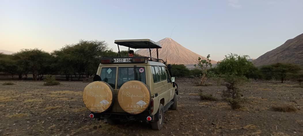 Worldsafariland's tweet image. Are you planning for an African safari trip? Let us discuss your next adventure trip to Tanzania and Kenya together to meet all your favorite requirements😊

We offer all types of adventure services in all parts of Tanzania’ s national parks e.g #Serengeti and Masai Mara in Kenya
