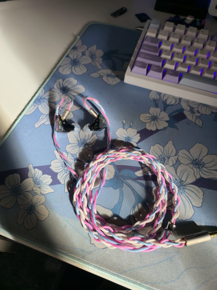 GladiatorCables tweet media