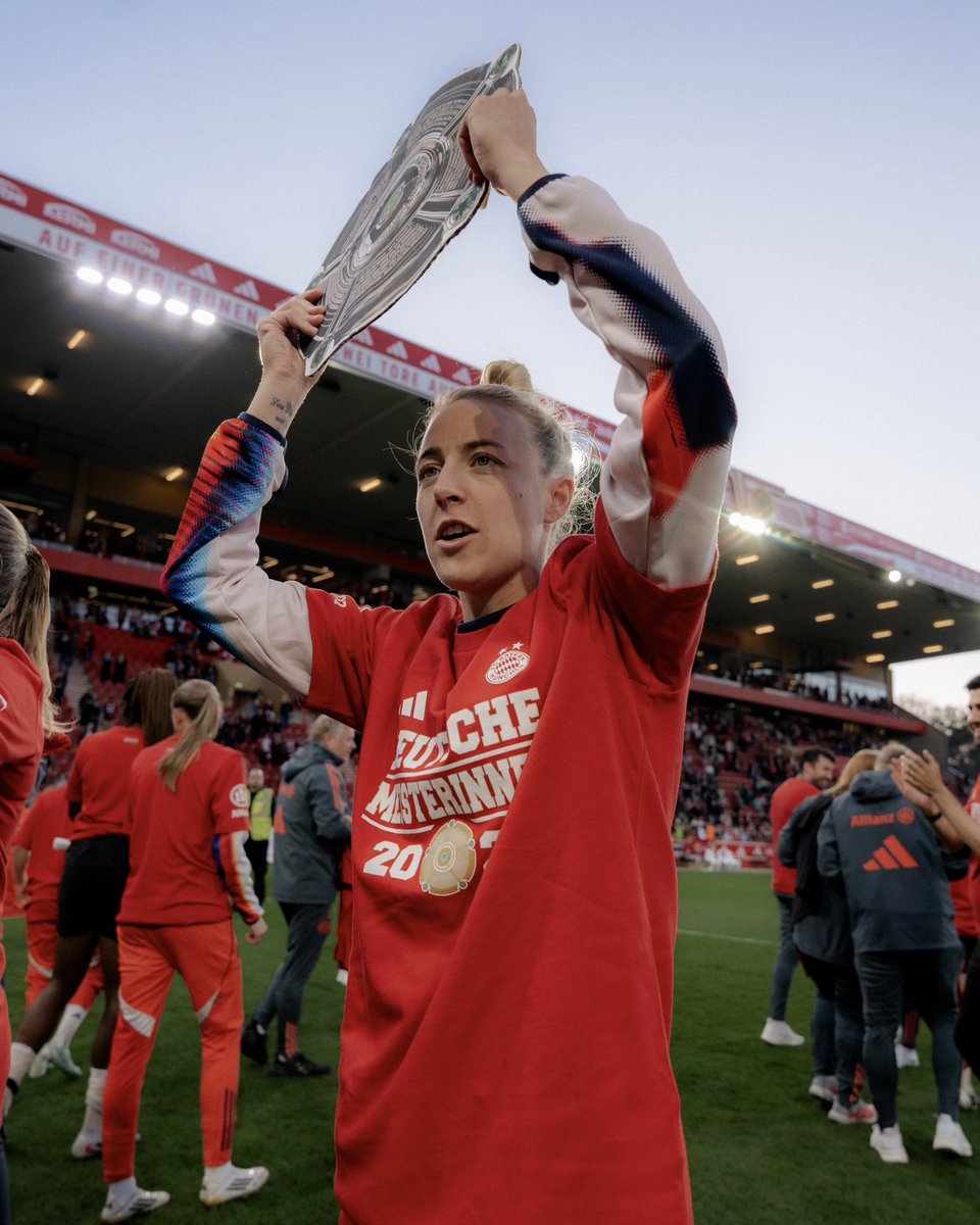 FC Bayern Frauen tweet media